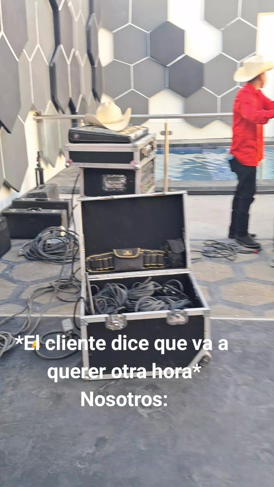 @Eklipse de la Sierra