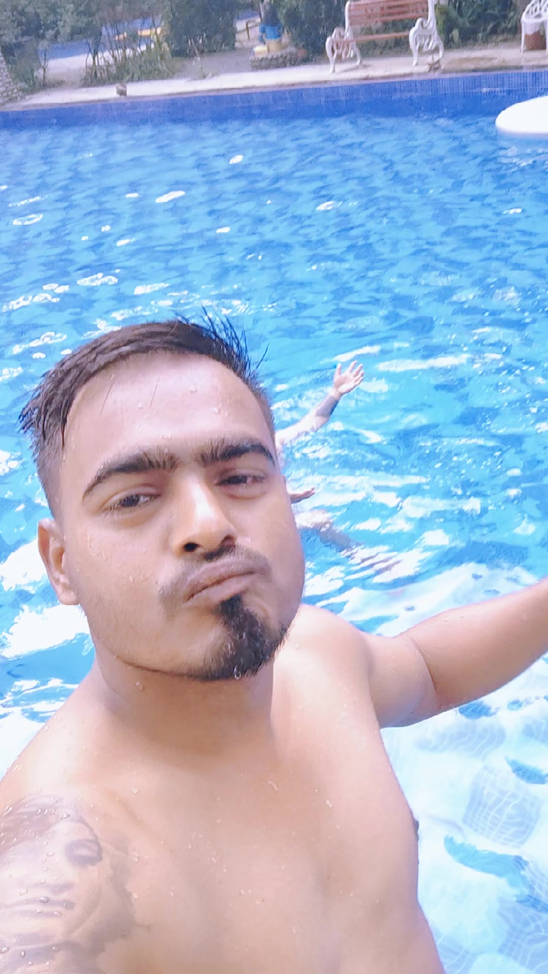 @Di Ne S H