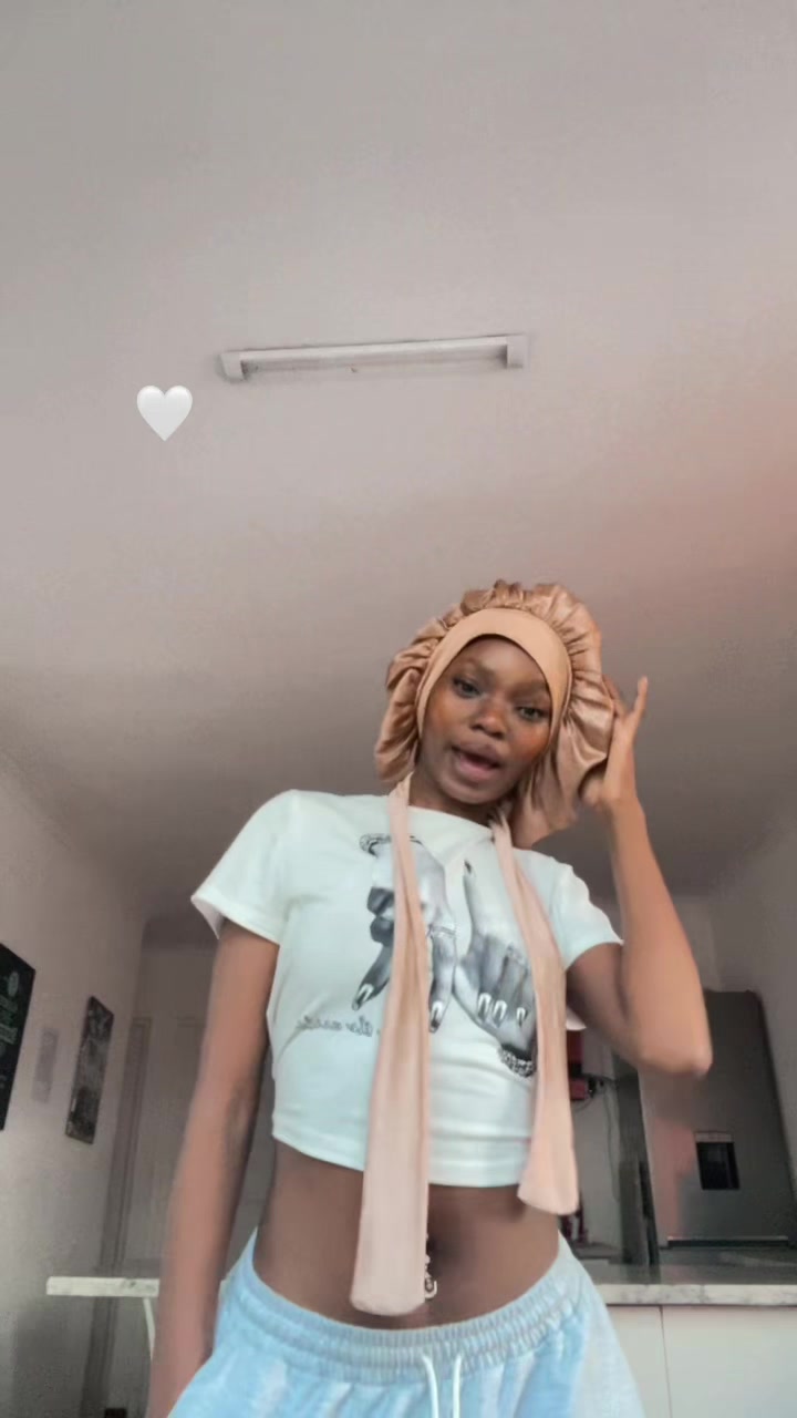 @Melanin Jay ᥫ᭡