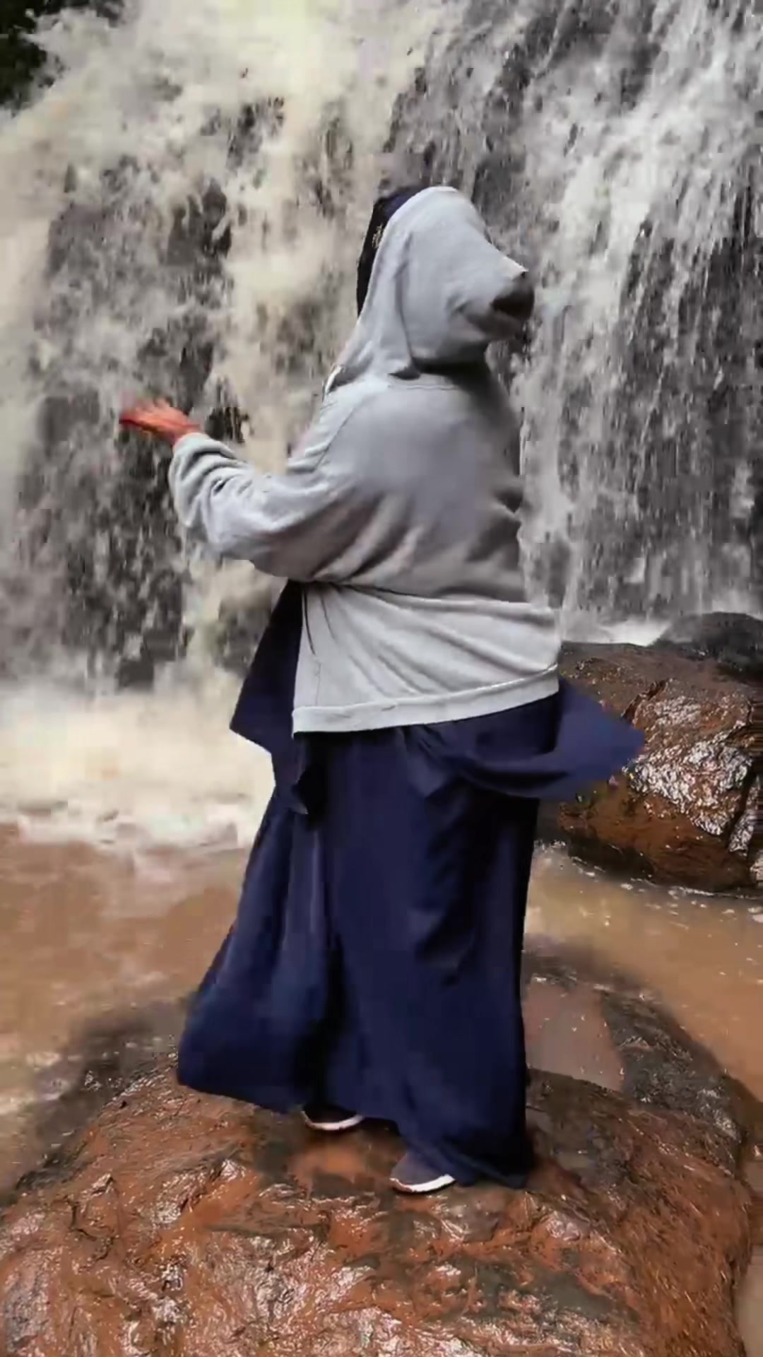 @بشري ملكة الحجاب 🧕👑