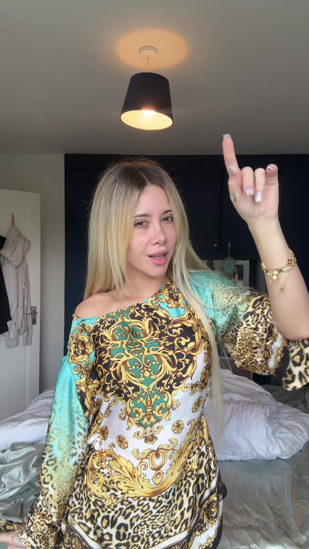 @Isa