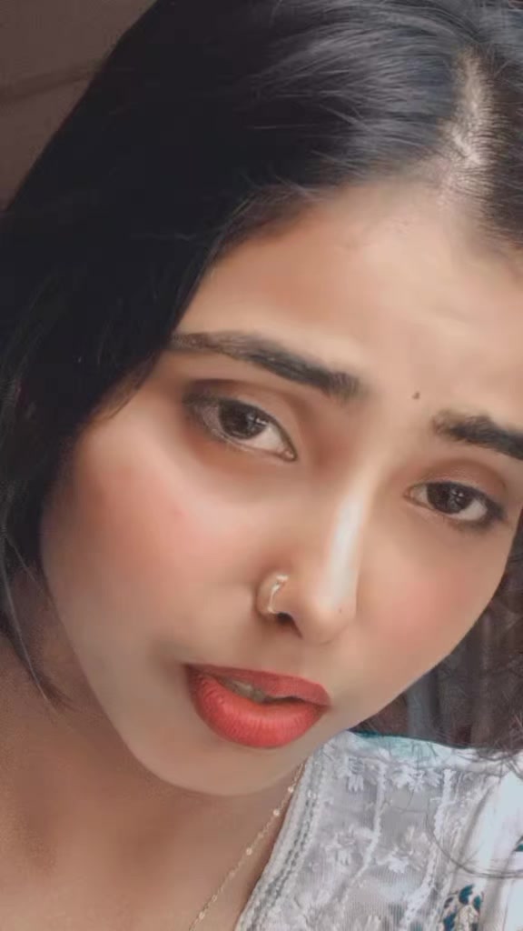 @rakhi thakur🌸🕊️