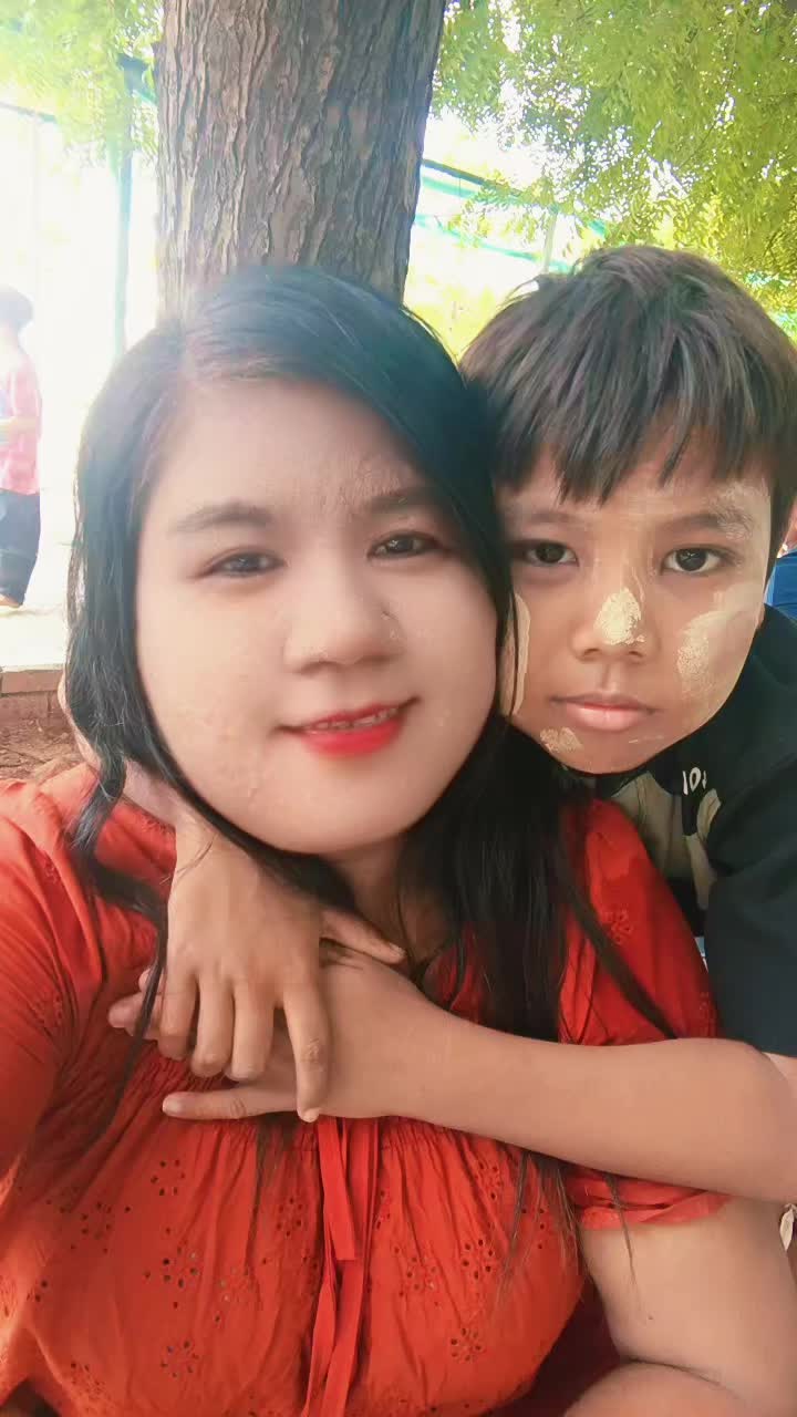 @မိုးမမ40