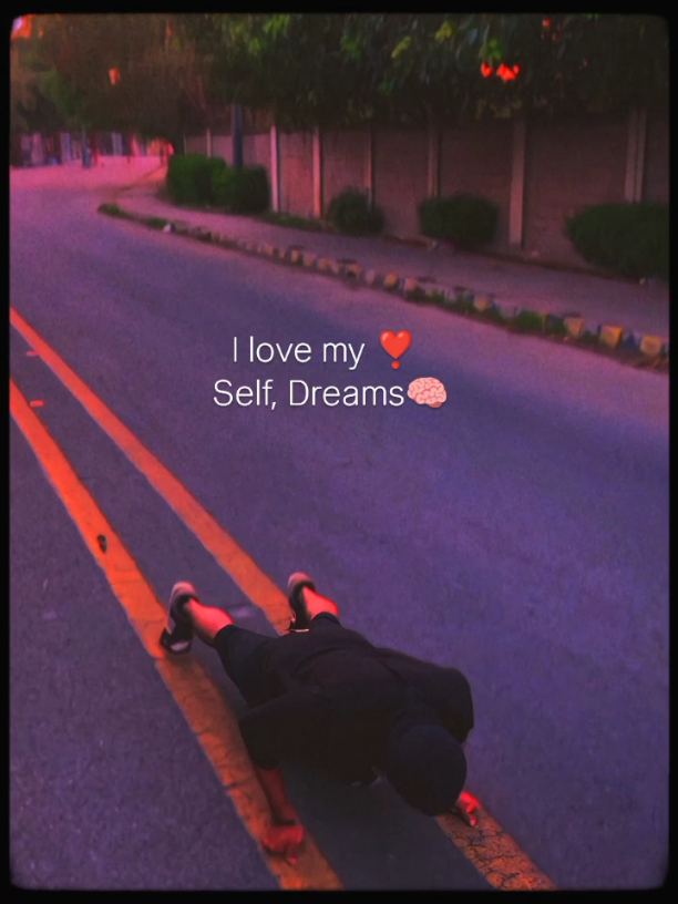 @𝑭𝒂𝒓𝒓𝒊𝒔 𝑨𝒘𝒂𝒂𝒏