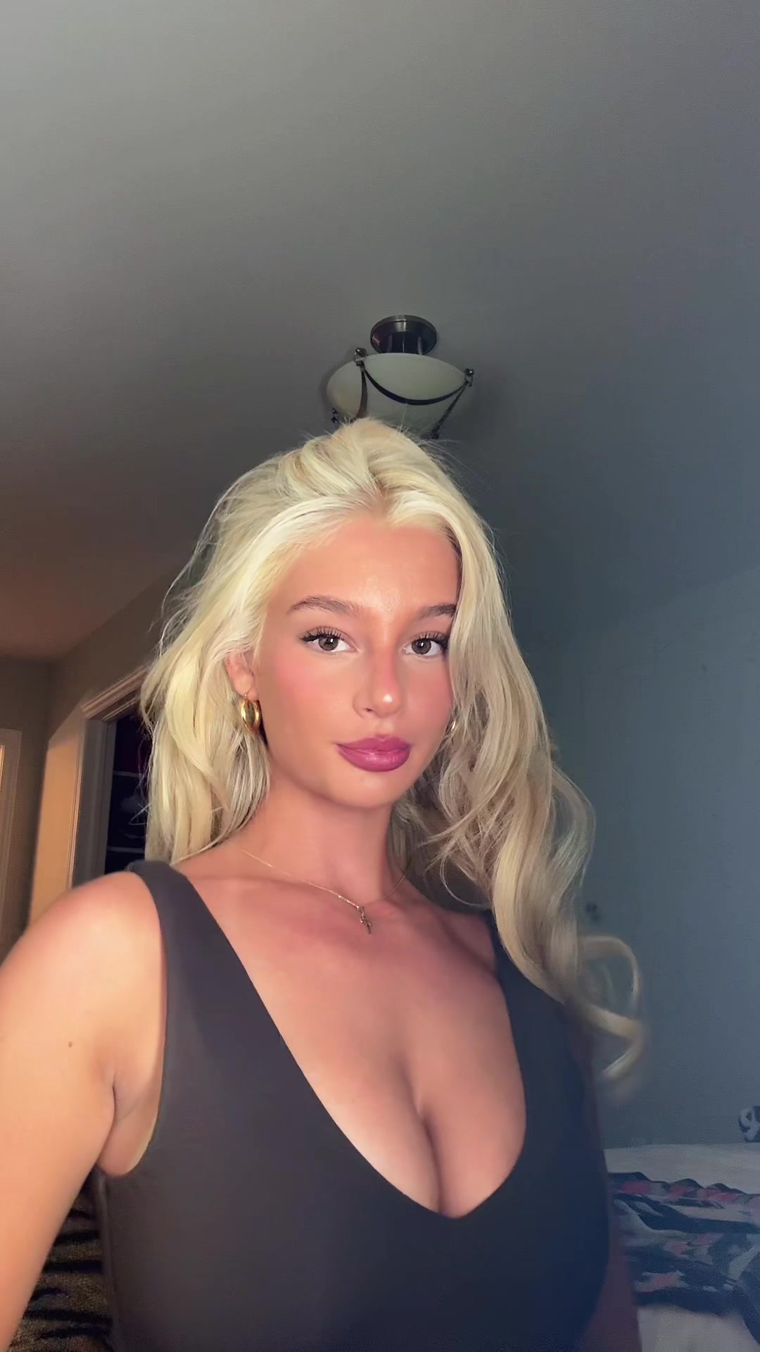 @Sophia