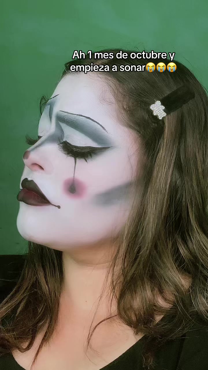 @MakeupRodríguez🖤💄💜