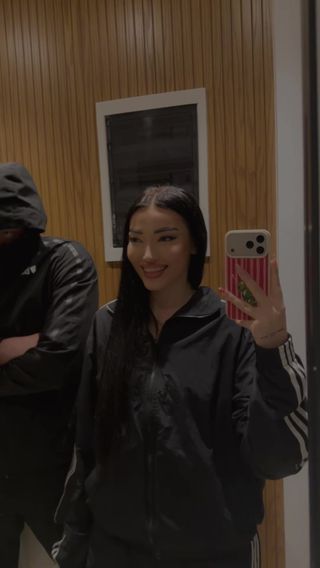 @M