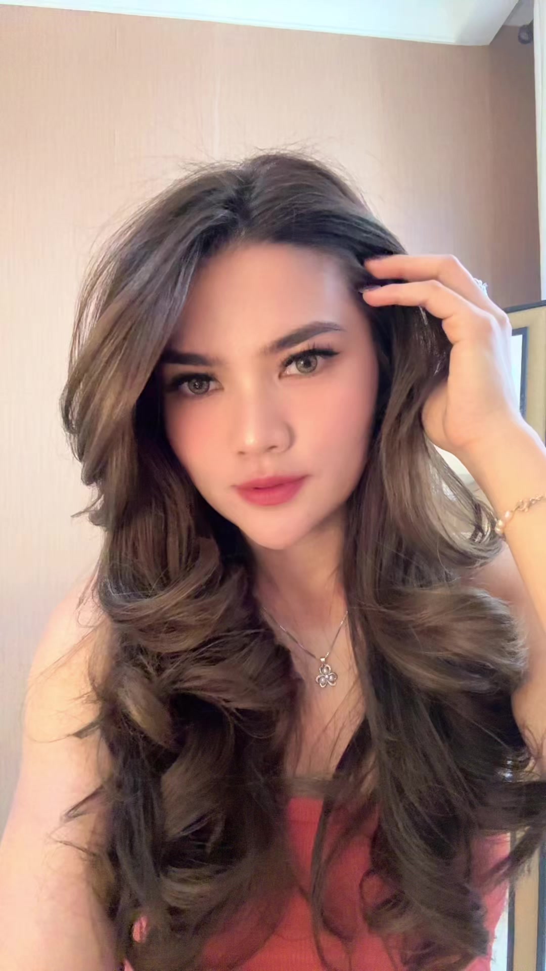 @Henipriskamakeup