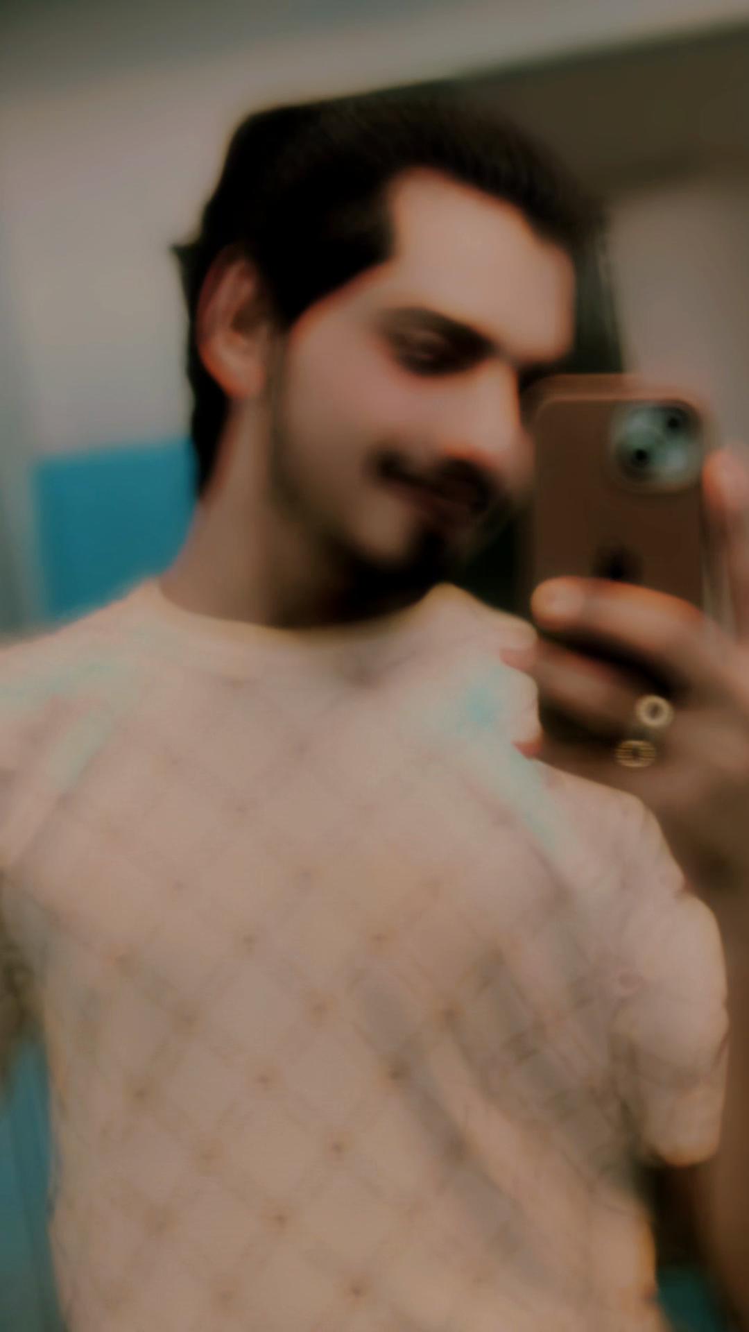@معصوم پرندہ ظالم شکاری🦜🐦🥷