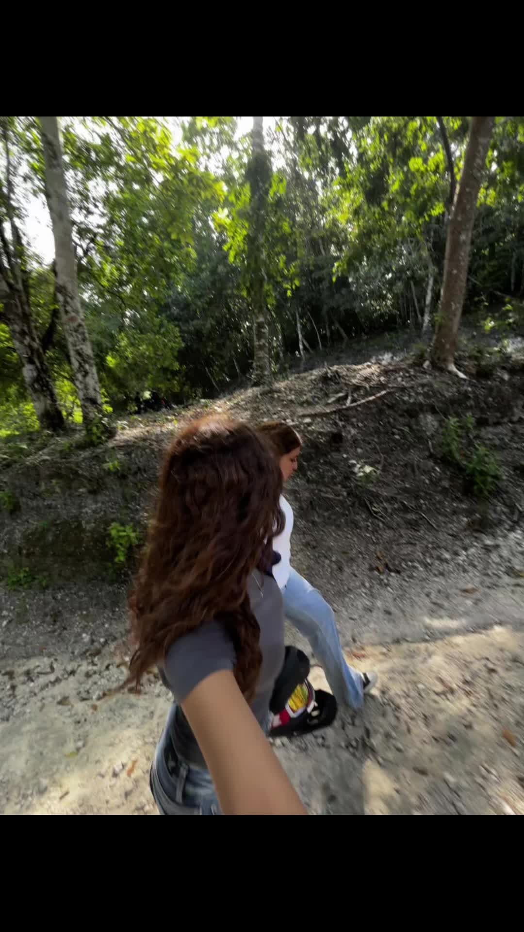 @️