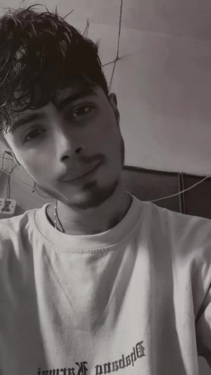 @💔𝓐𝓛𝓞𝓝𝓔💔