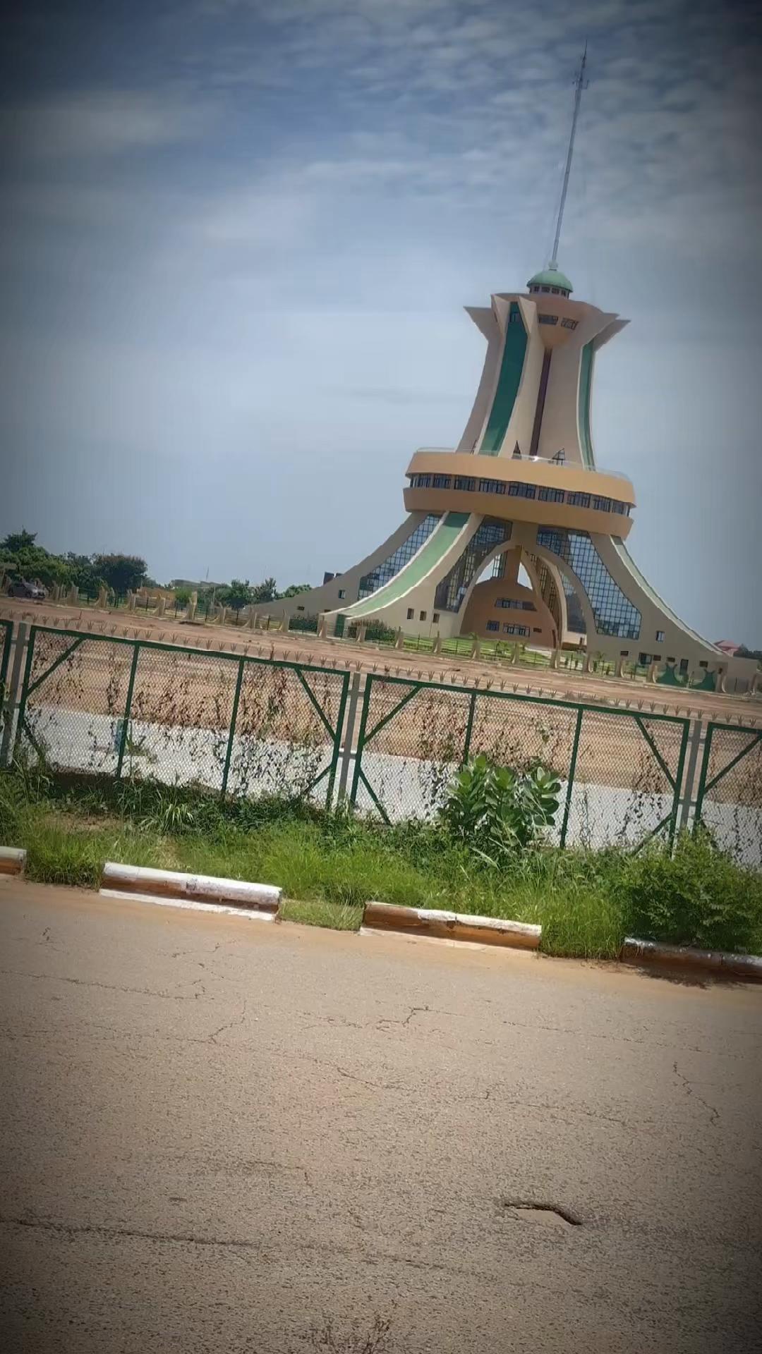 @KING 🥷DÉPUTE 🥷officiel☠️🇧🇫