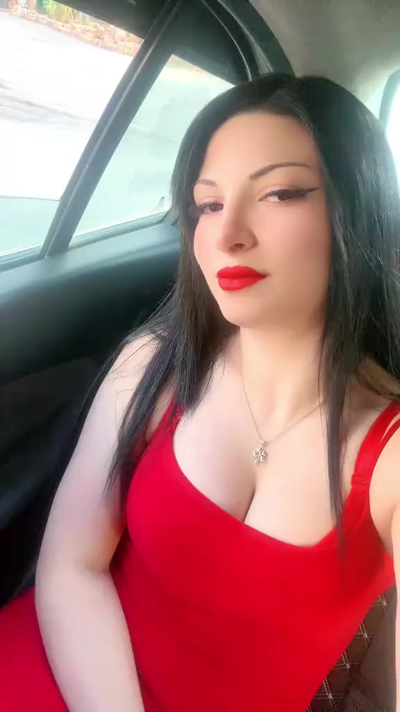 @GECENİN KRALİ&Ccedil;ESİ 👊🏻💋💄😉