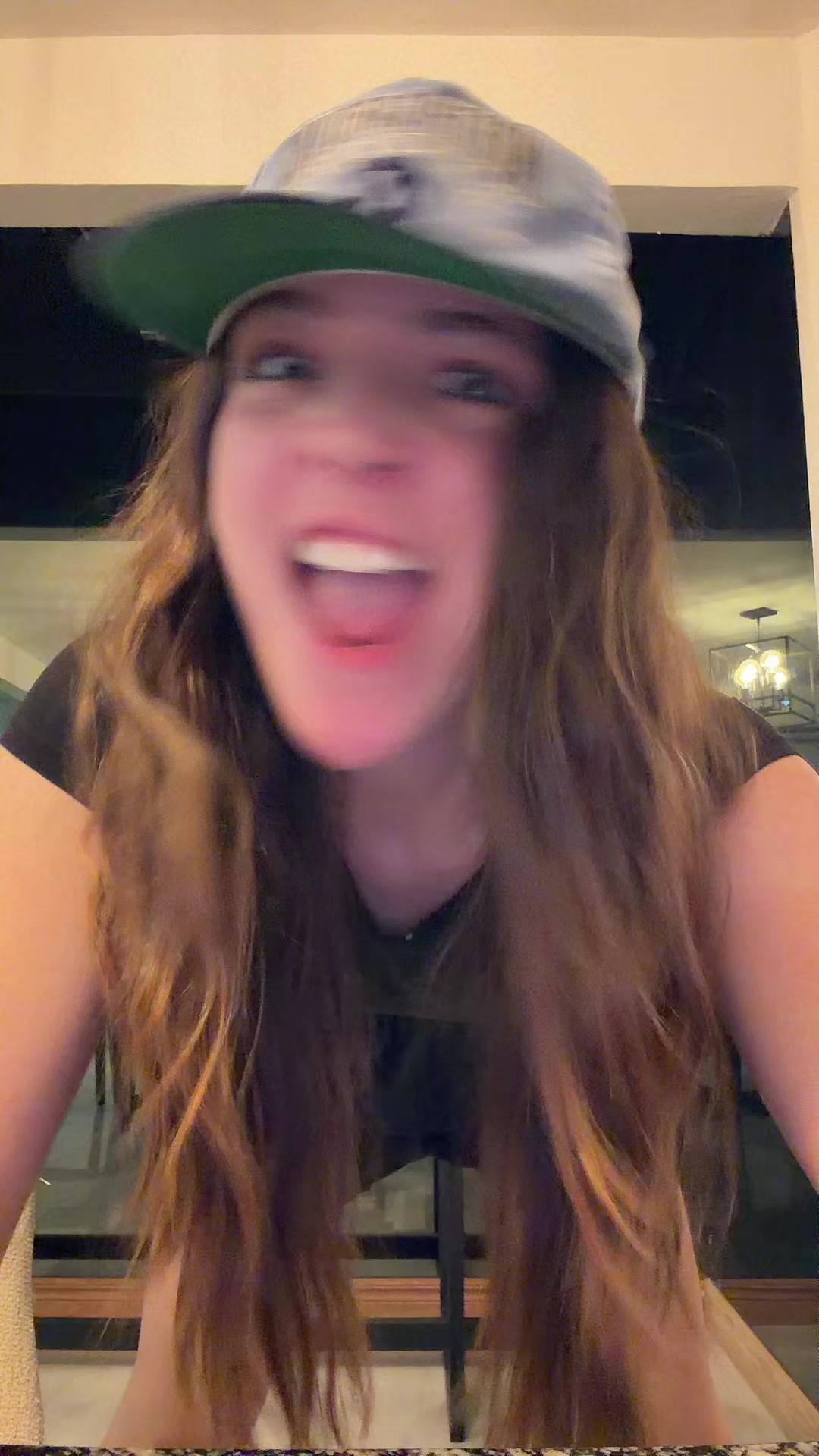 @isabella