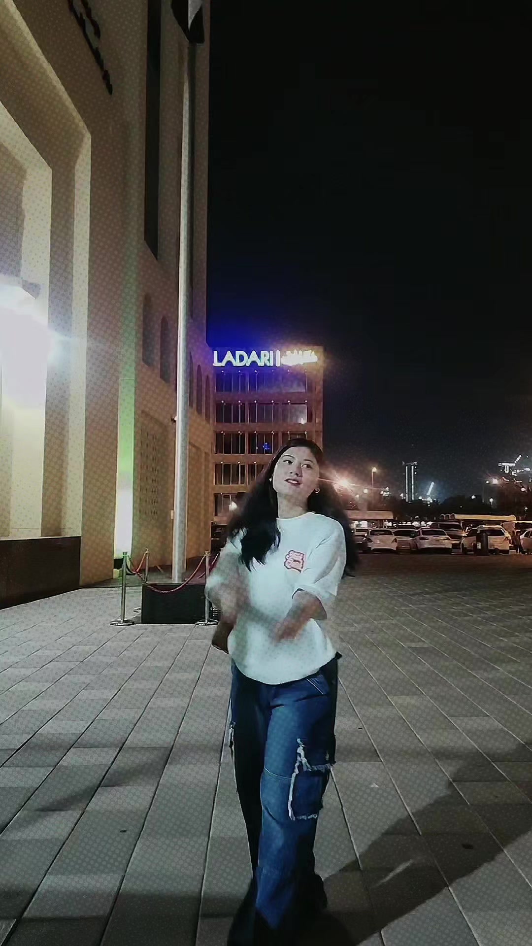@ＳᕼᗩᗪＯᗯ✦