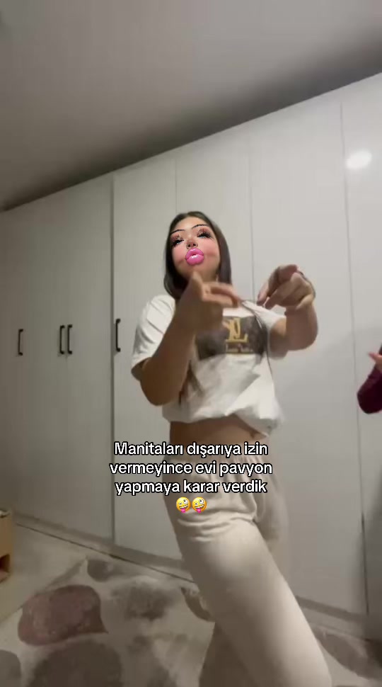 @Elayyllomm🧸