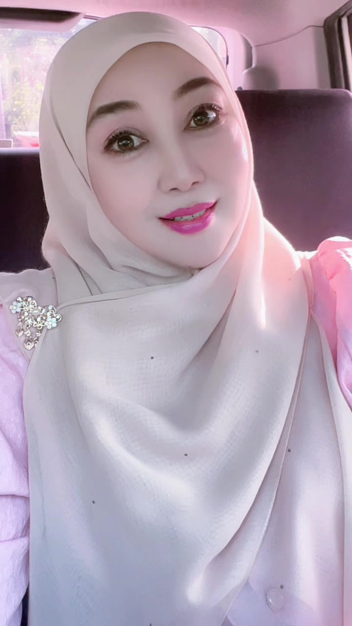 @Anies manja