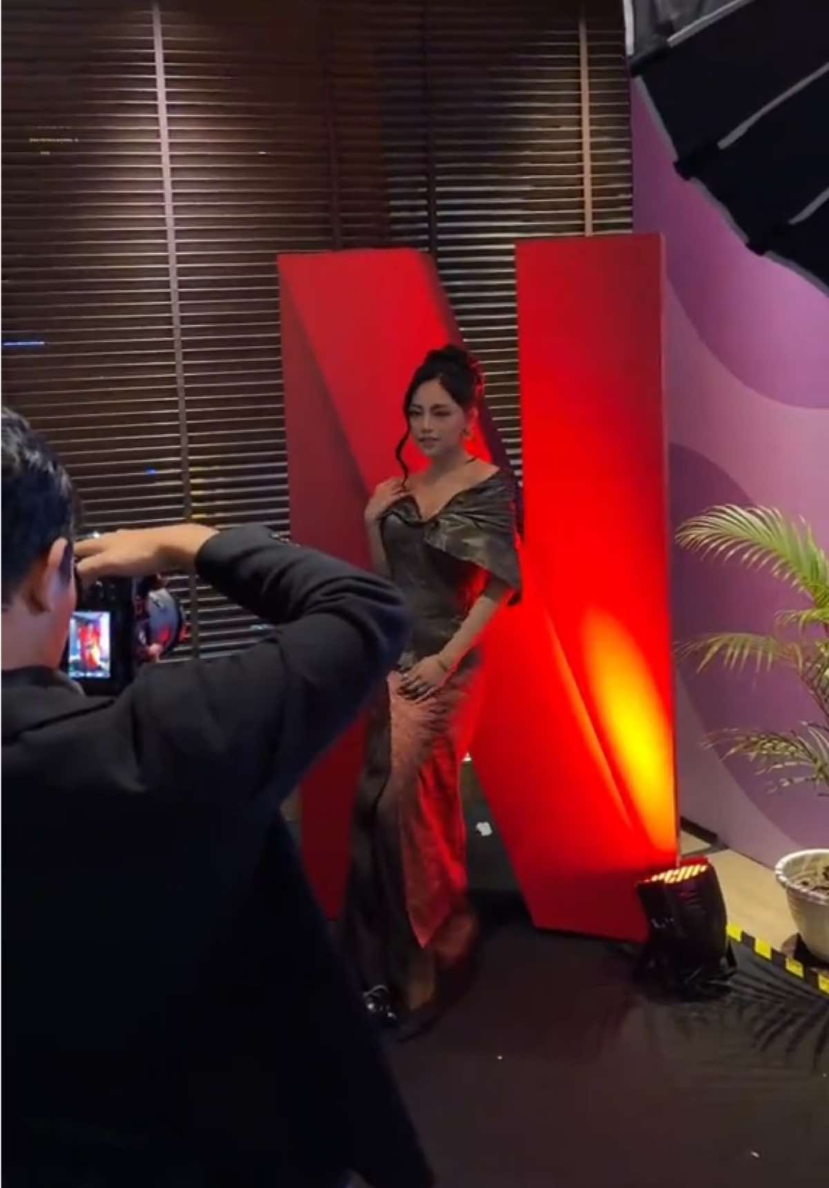 @Rachel vennya