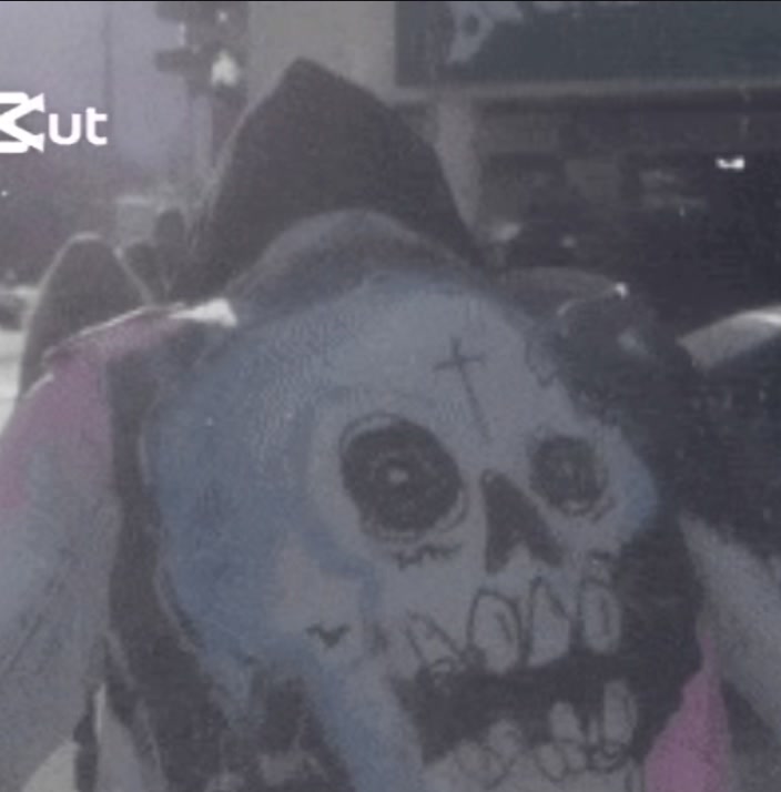 @𝔗𝔯𝔞𝔭𝔤𝔬𝔬𝔰𝔢