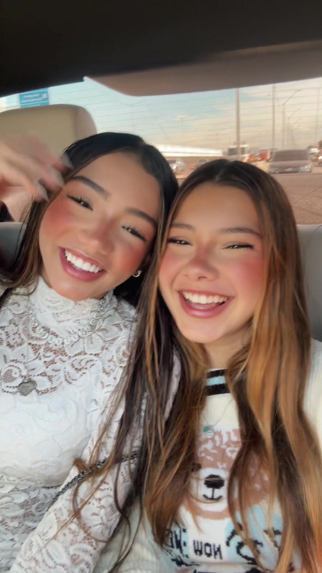 @jujuamancio