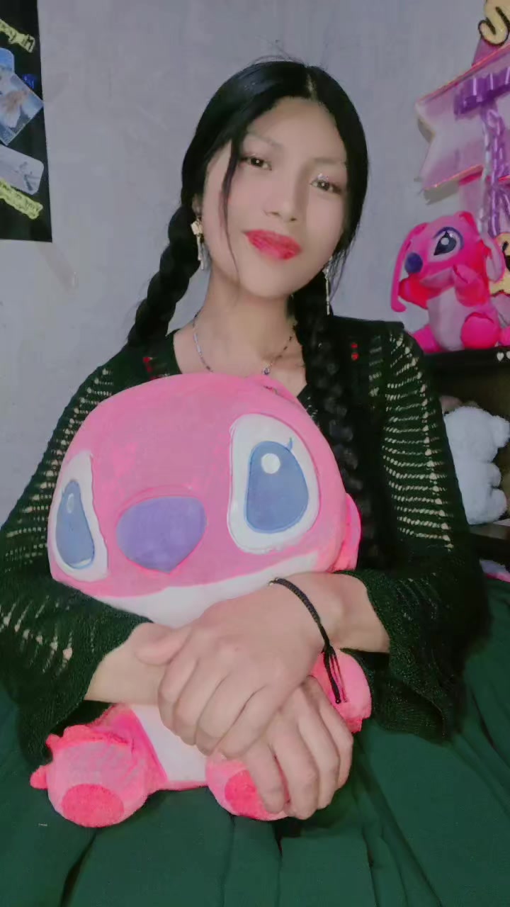 @♥️🦋tú cholita Elvira 🦋♥️