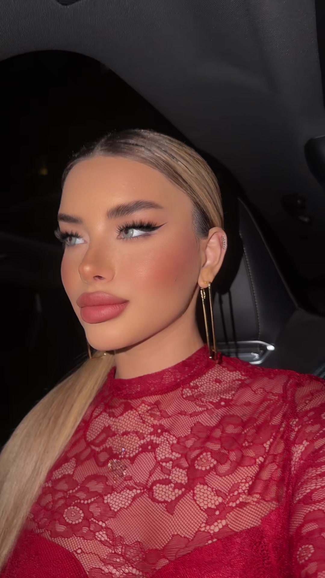 @ellvaiii