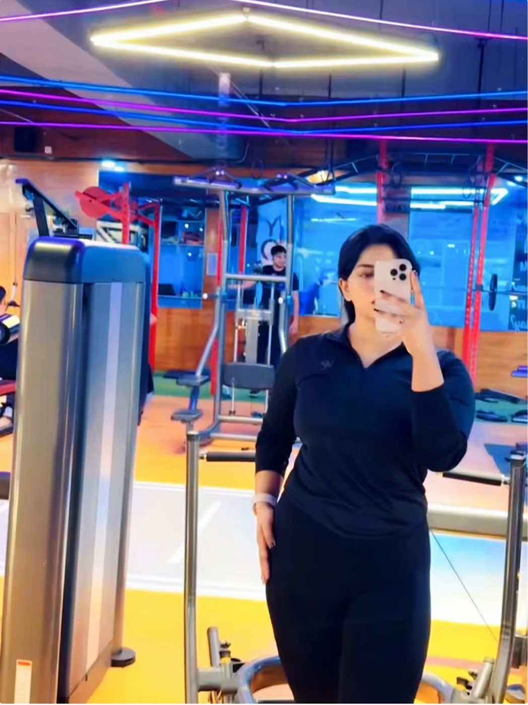 @Nirali🇮🇳🇦🇪