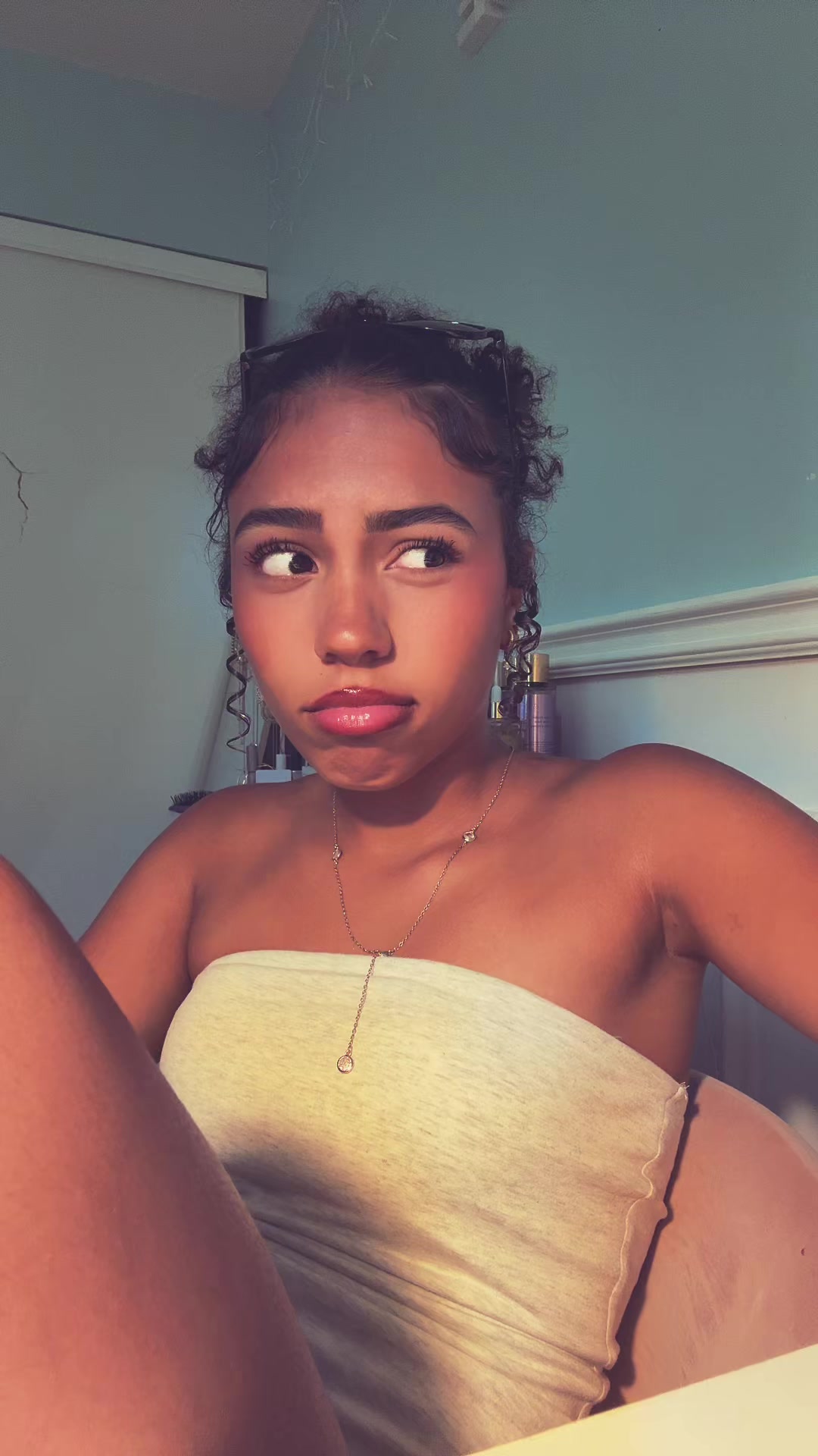 @🎀𝓢hyla🎀