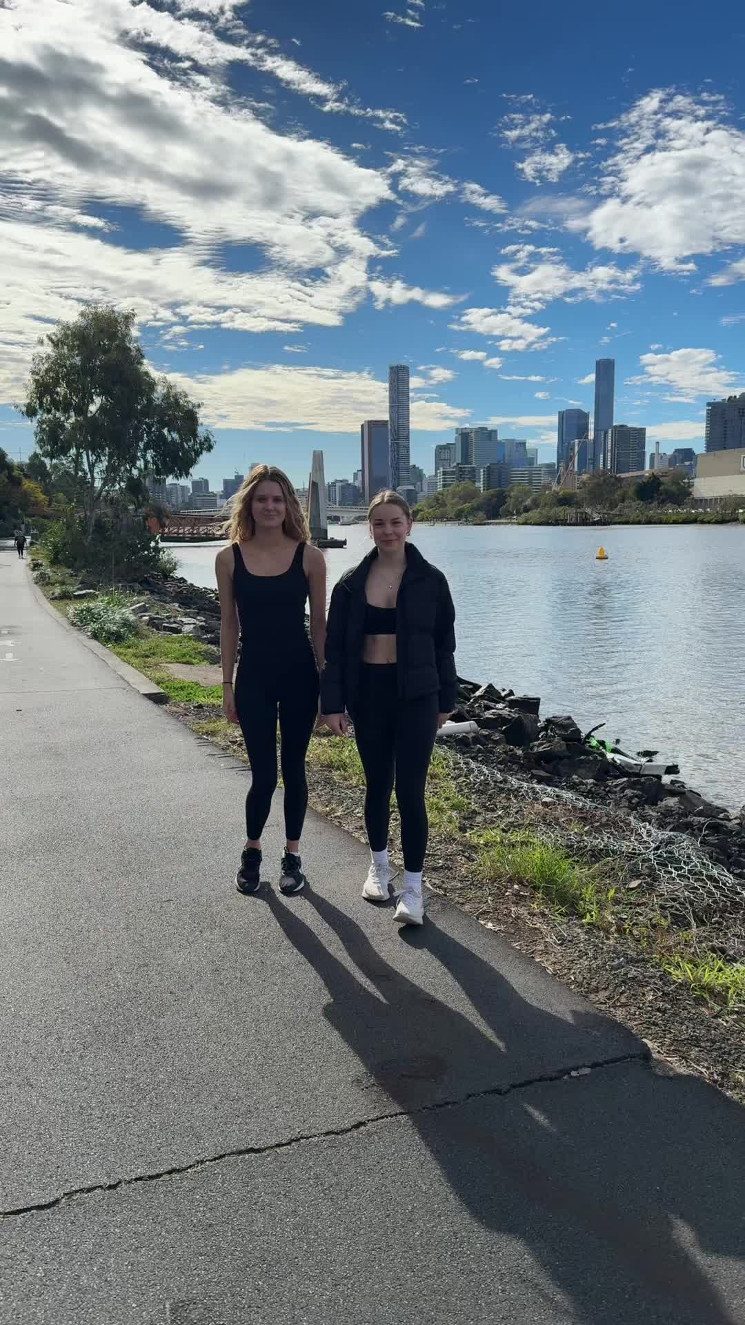 @Bella