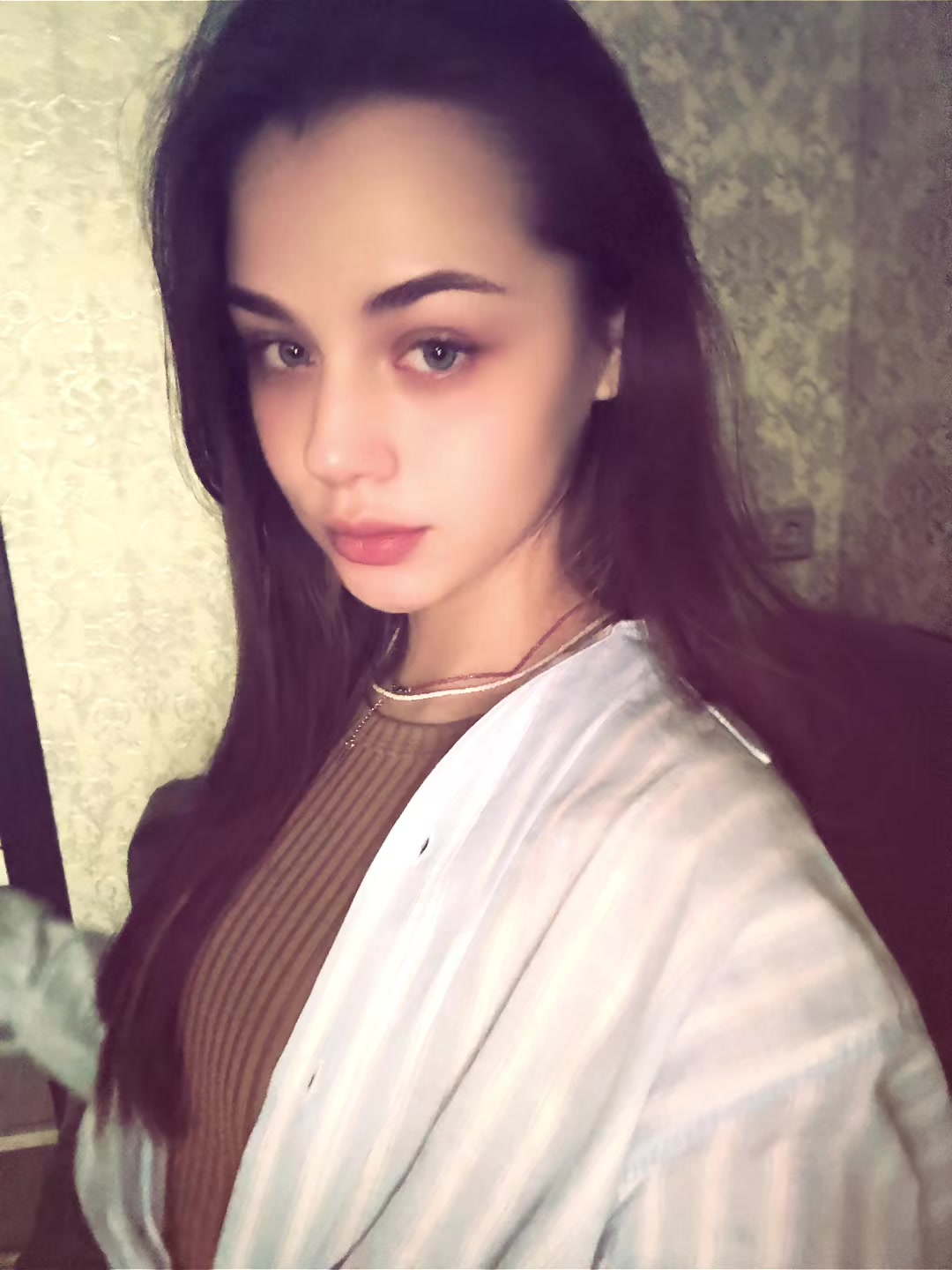 @🫨