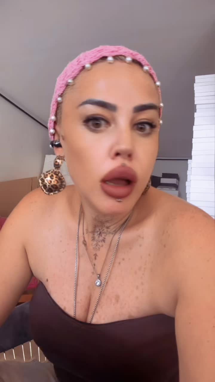 @sariiiiReiss