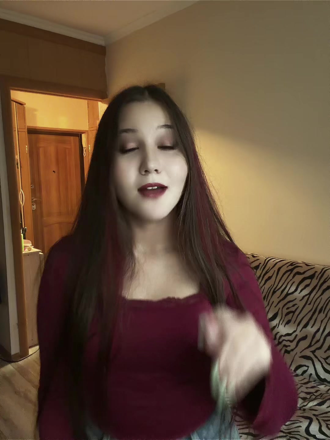 @lyolya