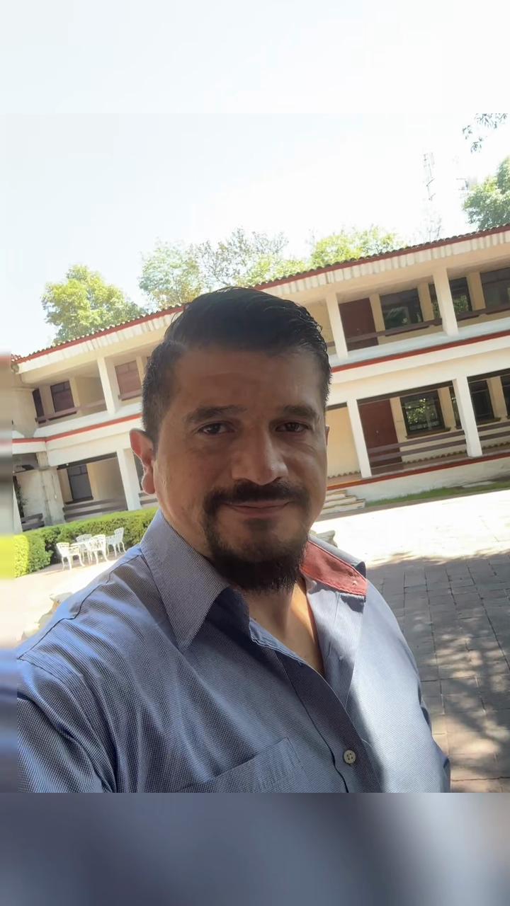 @Alberto G. Darder.