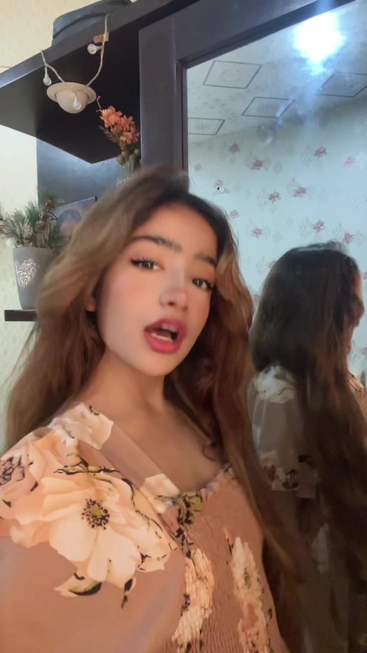 @Puffy🦋🌸