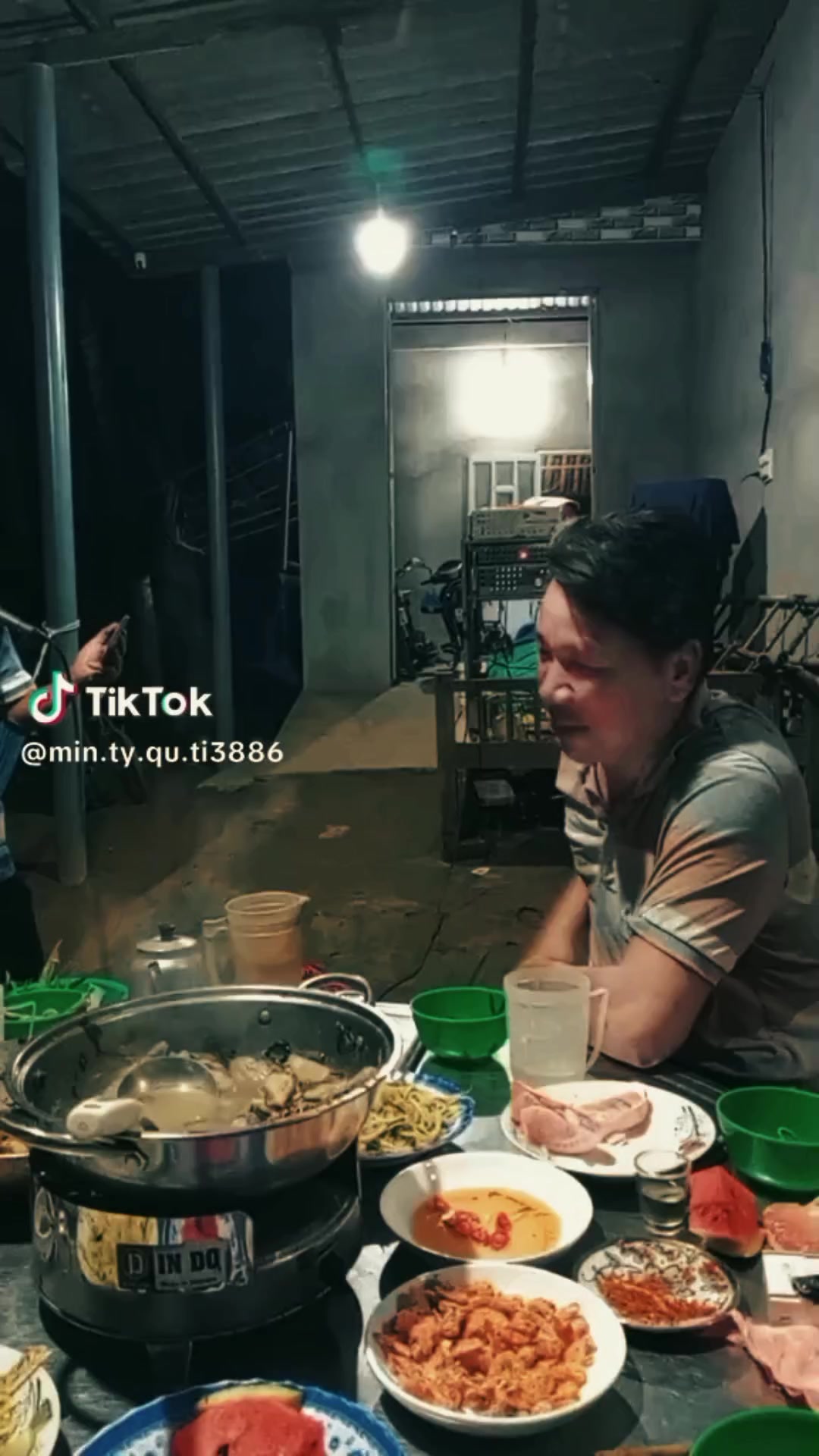 @Tầng