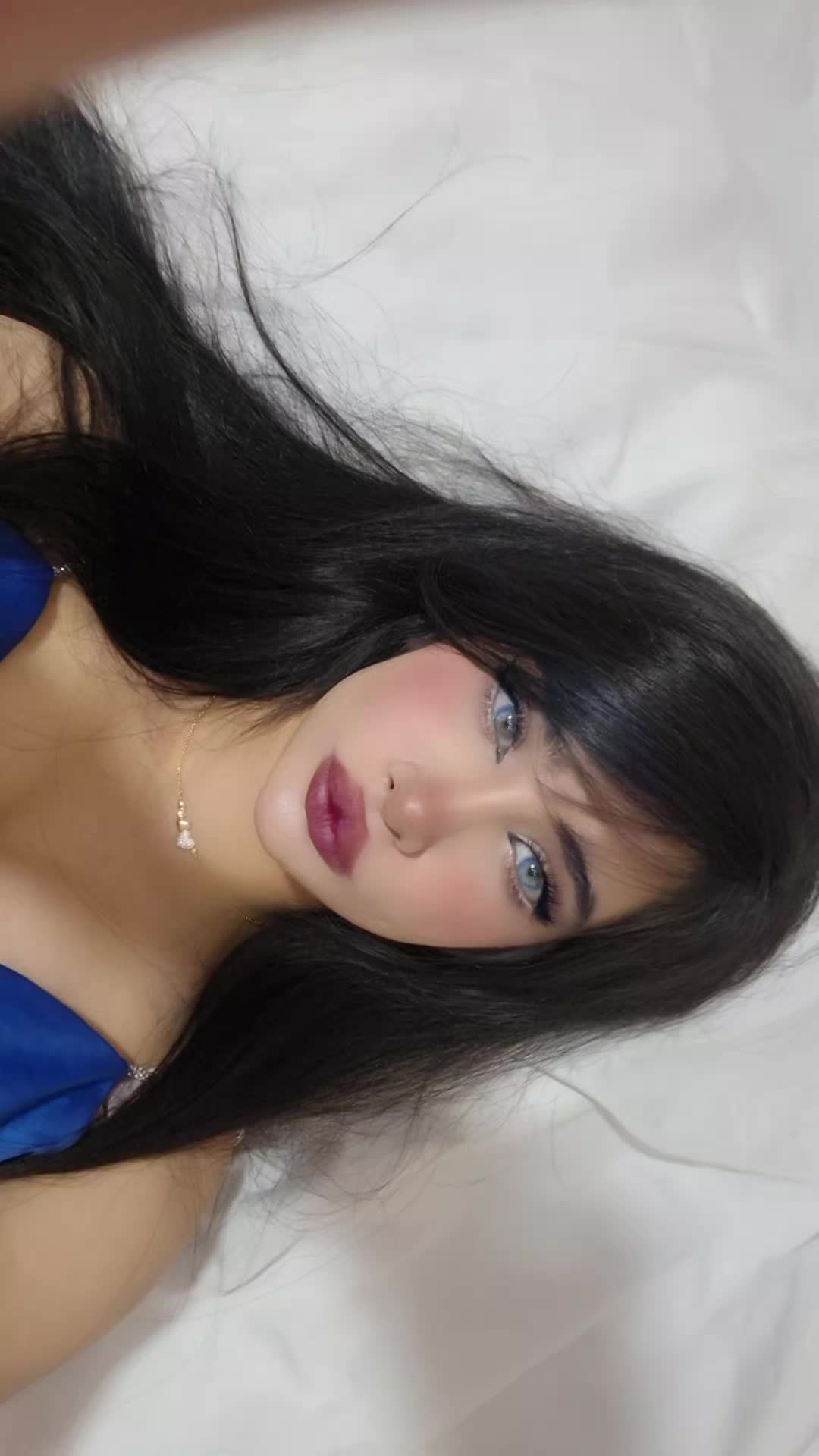 @elena
