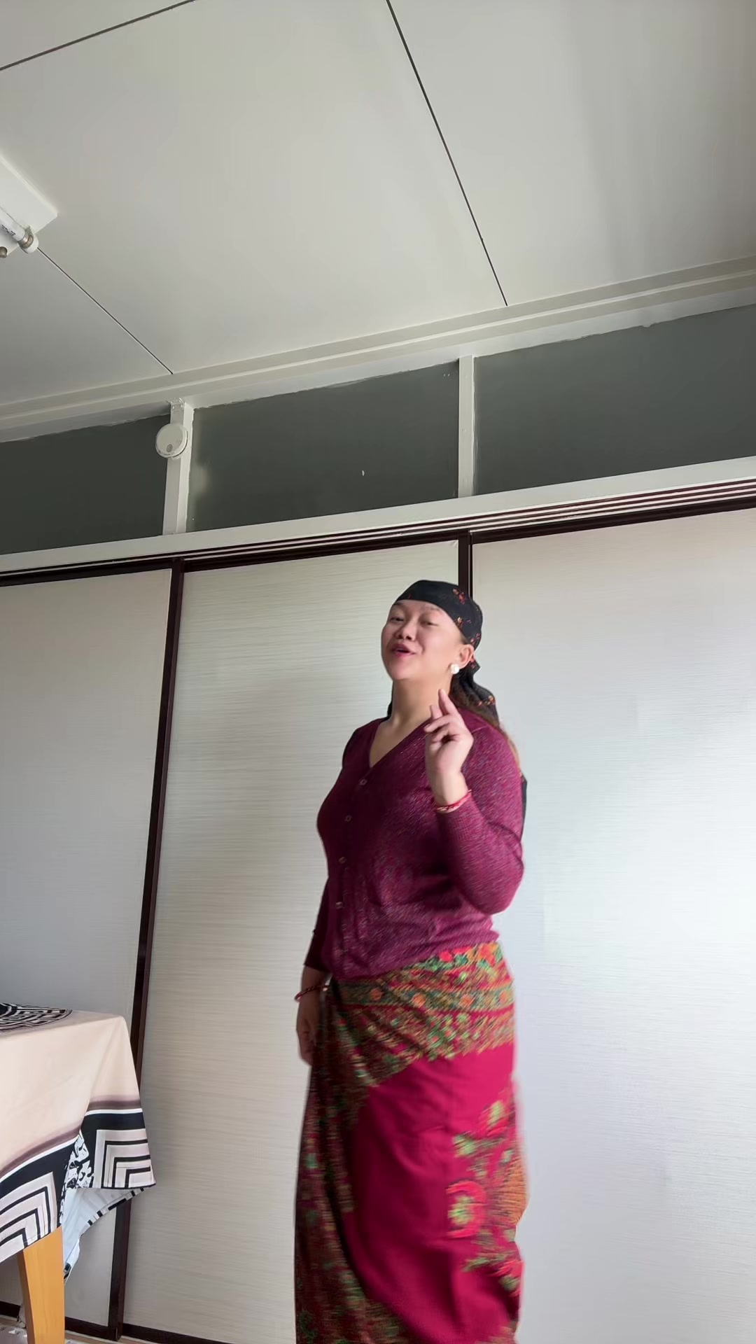 @Bishnu Gurung 👩🏻 ( चिम्मै )