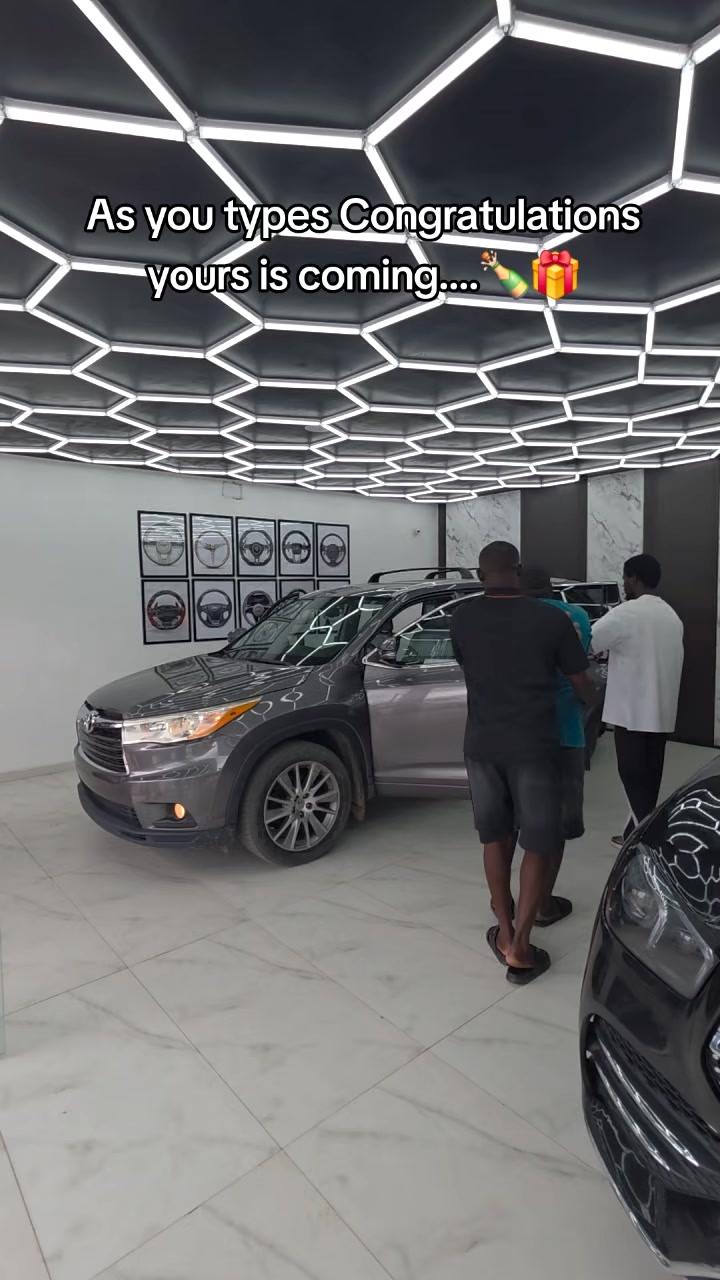 @Benin Cars Deals "Champion"