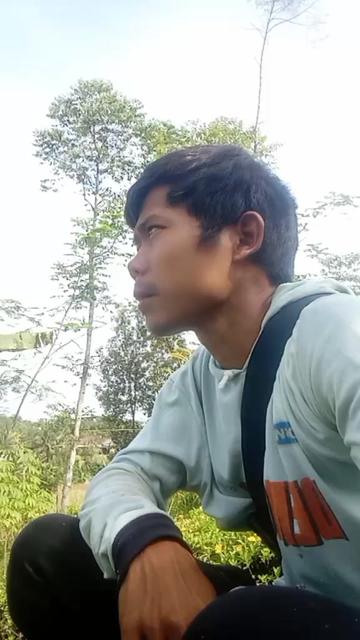 @yush