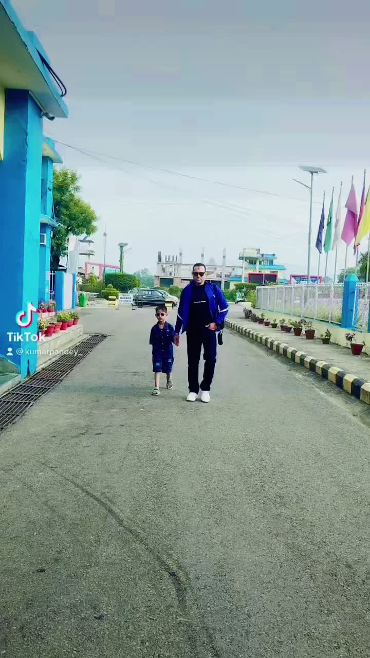 @राजा हु म मेरो जिन्दगि को🙏