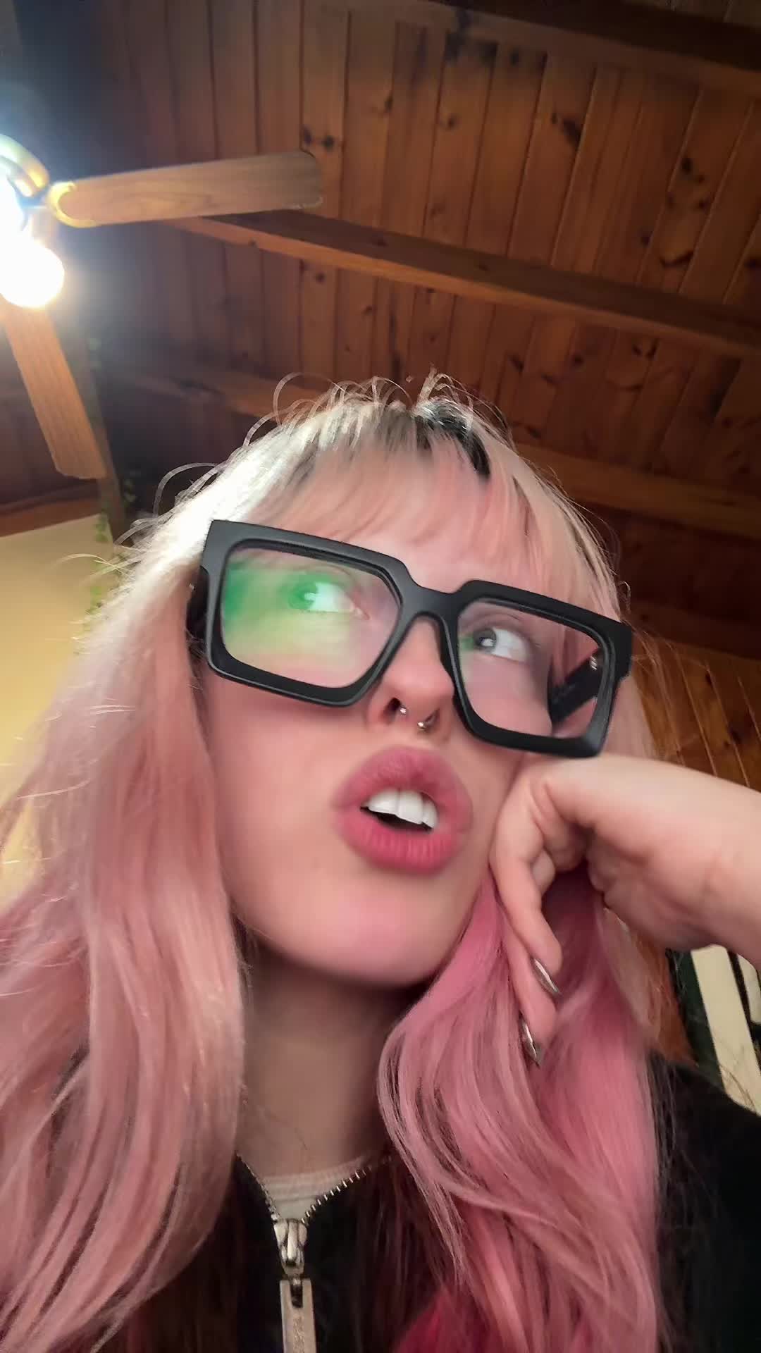@nicole