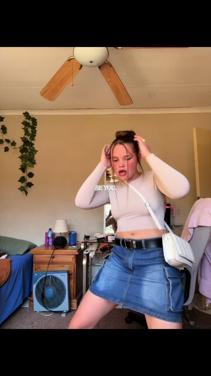 @LolaJ🐆