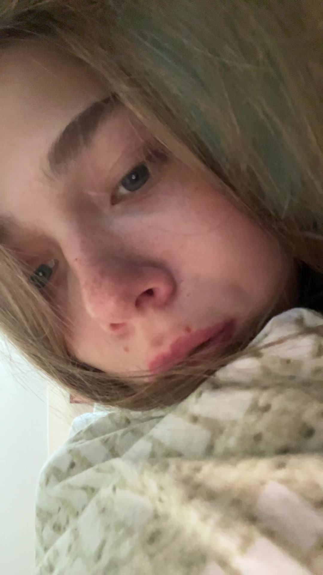 @Королева Лизя 🦄🌈🌈