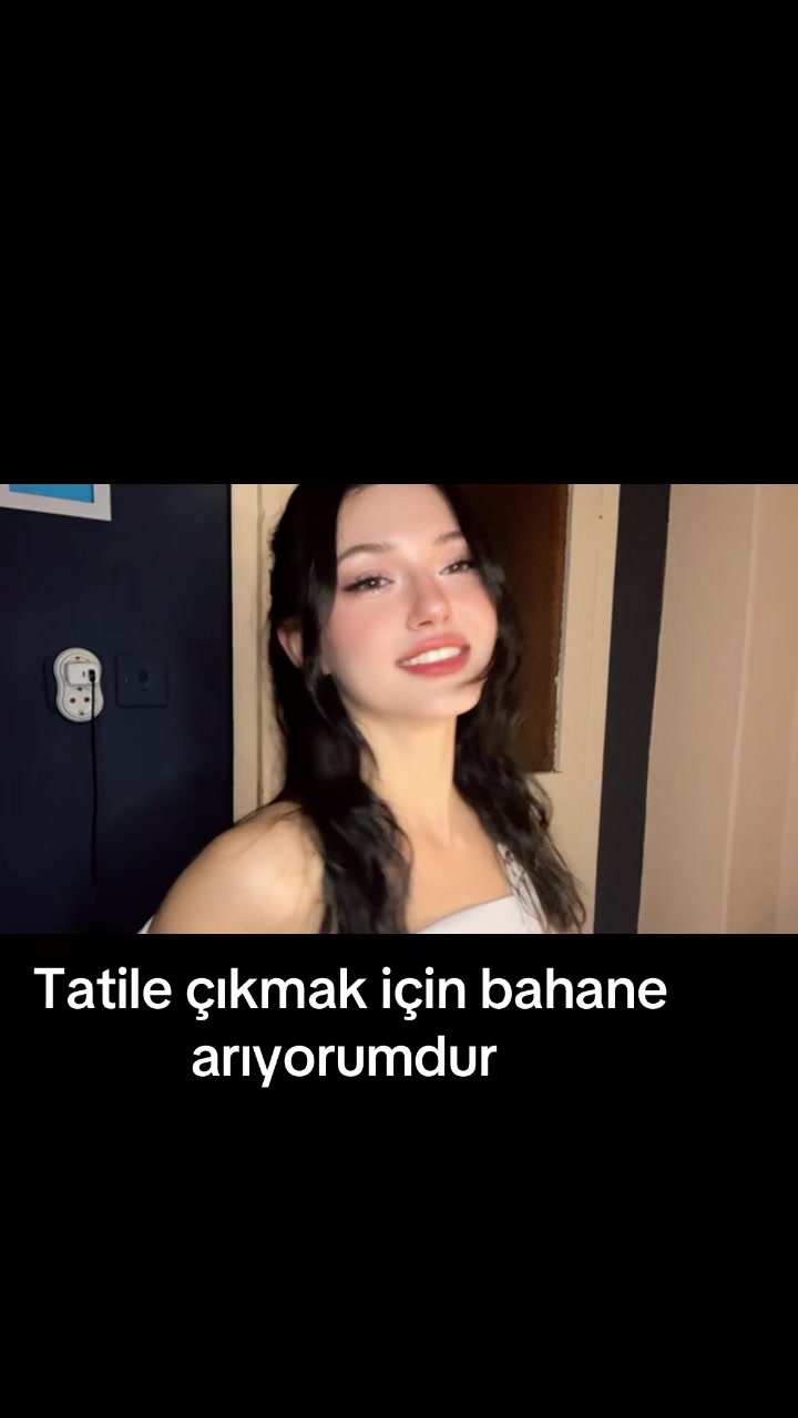 @Aleyna Akgün