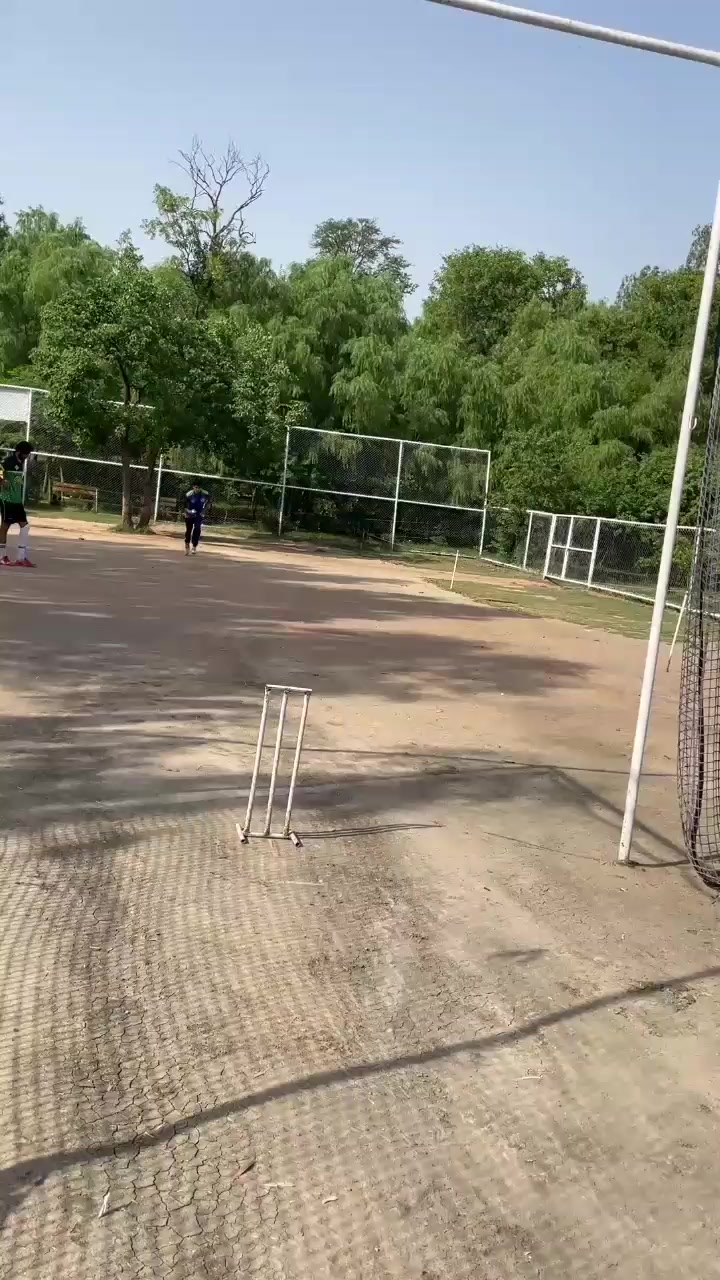 @Maaz jhelum 🏏