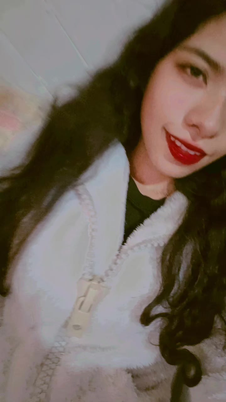 @𝓜𝓲𝓼𝓱𝓮𝓵 𝓼𝓬🎀
