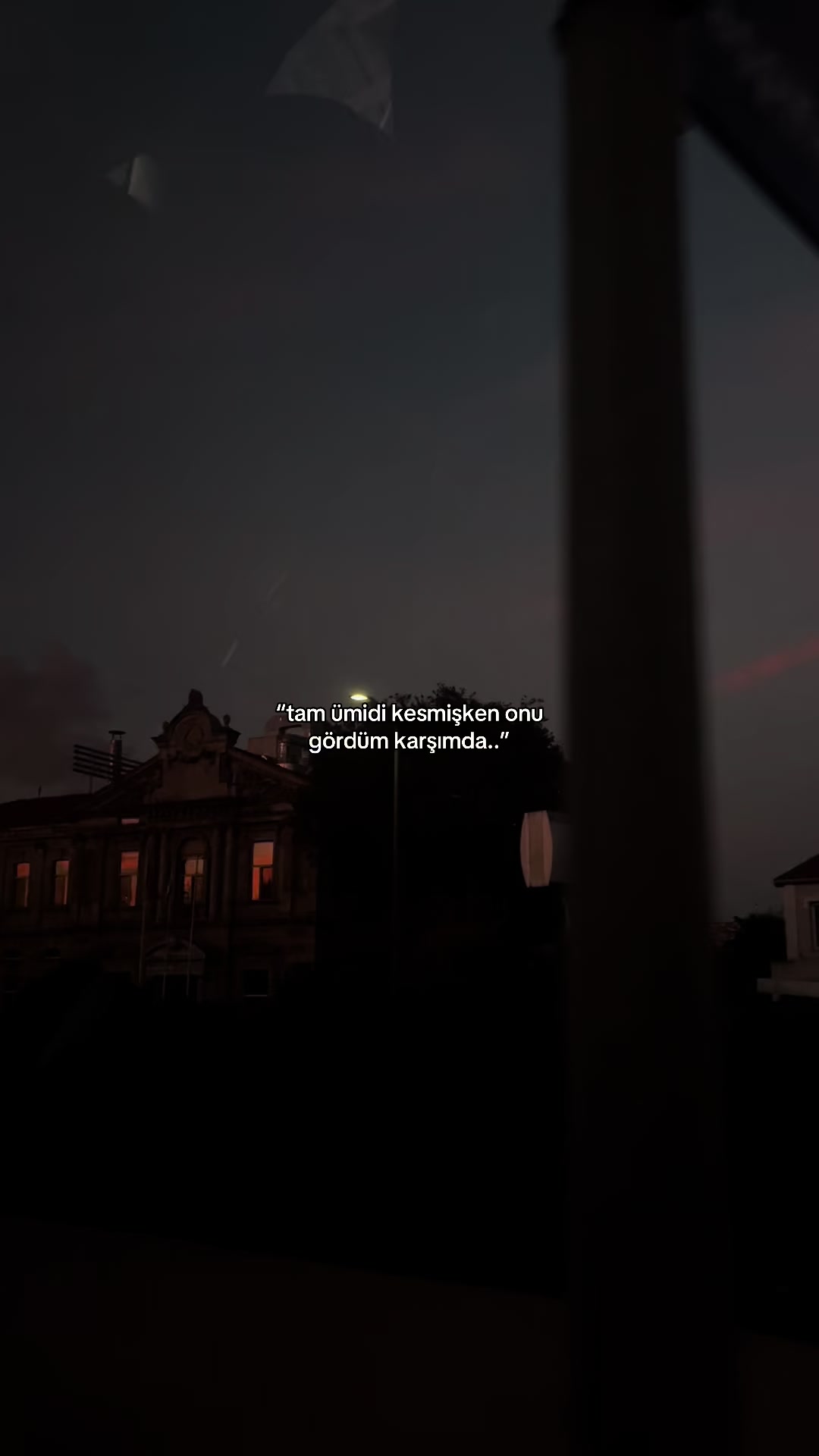@ℰ