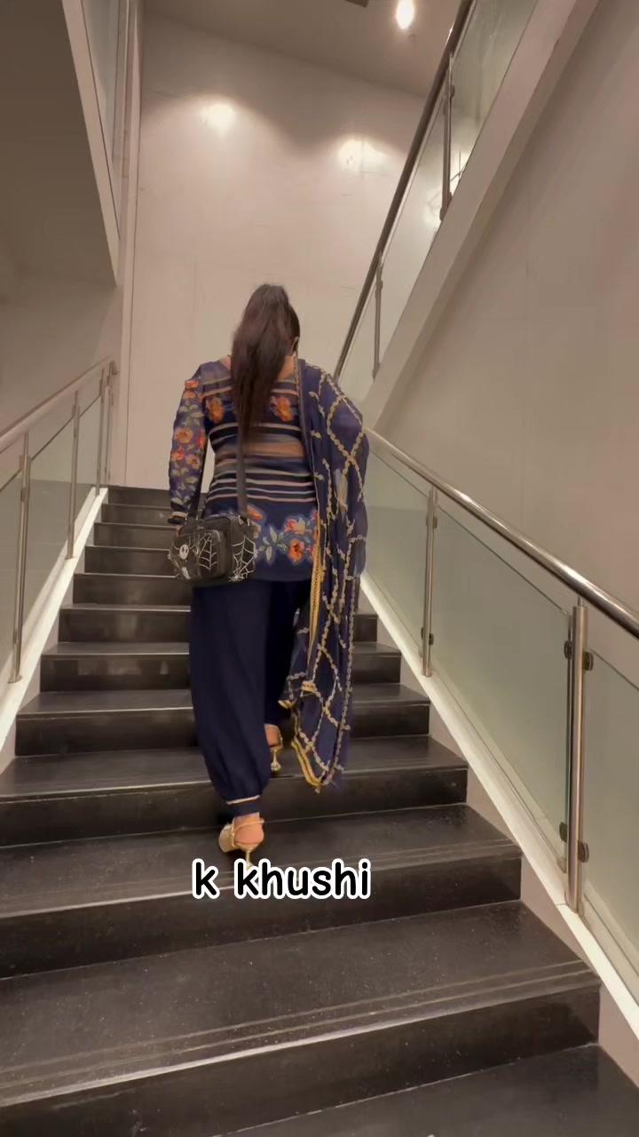 @Aj_Malika011