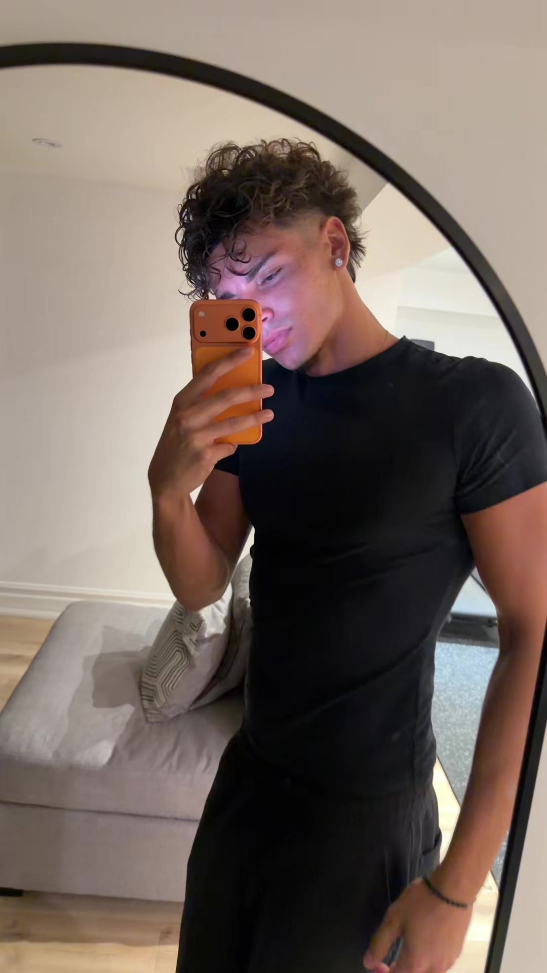 @chris.nikoo