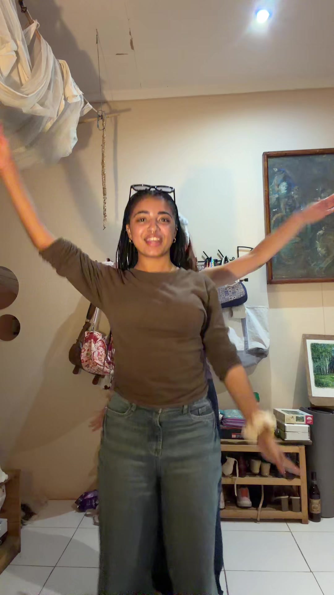 @noneofyourbuissss